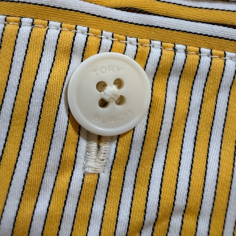 🔥NWOT Tory Burch Women’s Yellow Pinstripe High-Waist Shorts Size 6🔥